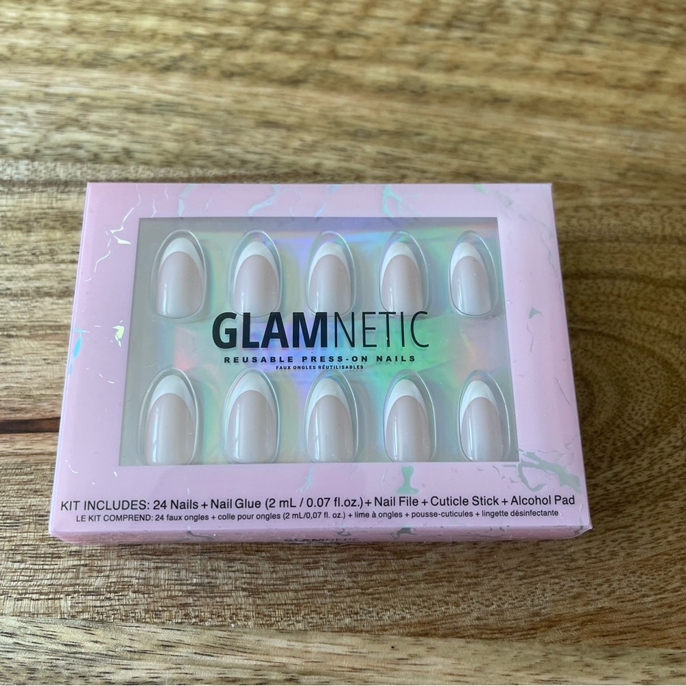 Glamnetic Reusable Press-On Nails - Ma Damn Short Almond